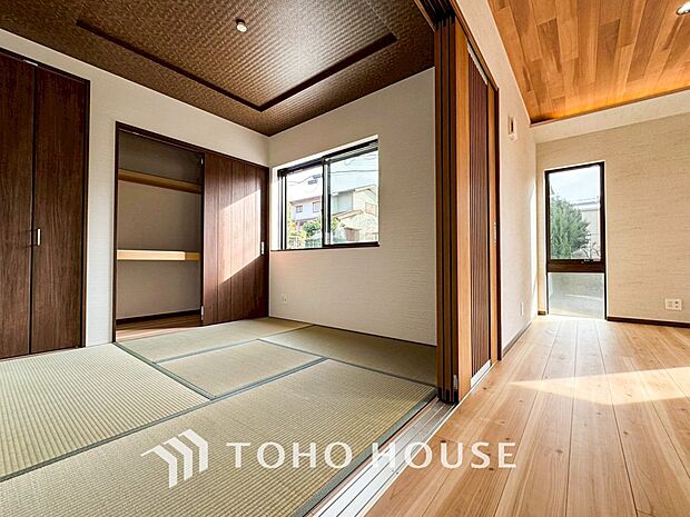 来客時や一息つきたいときなどに利用できる用途多様な空間です。