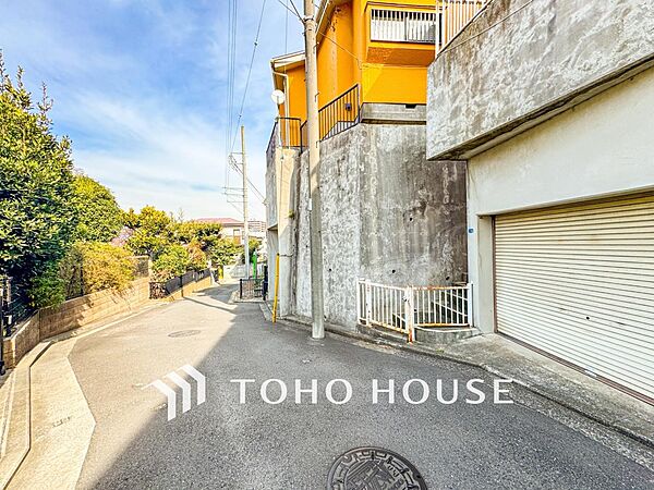 落ち着きのある閑静な住宅街。きっとここからご家族のかけがえのない想い出が作られることでしょう。