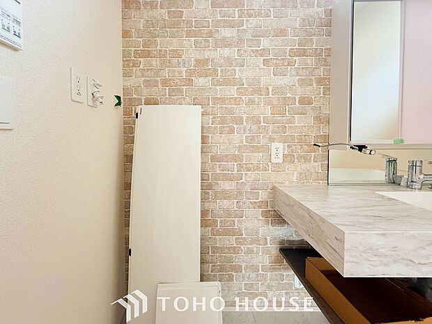 洗濯機を配置しても十分なスペースを確保しております。