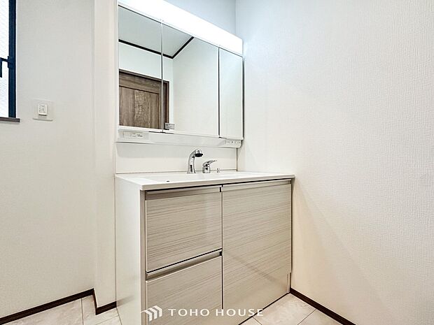 ご家族の1日が始まり、1日の終わりを締めくくる洗面空間。