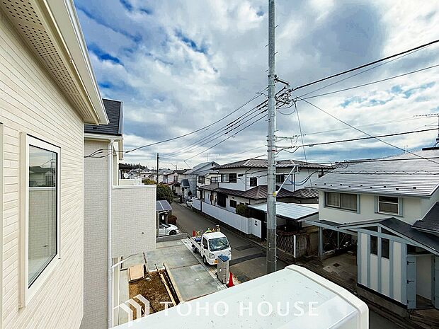 開放的で気持ちの良い眺望と青い空を満喫できます。