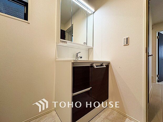 洗面台・洗面所清潔感のあるプライベート空間は、身だしなみチェックや肌のお手入れに最適です。