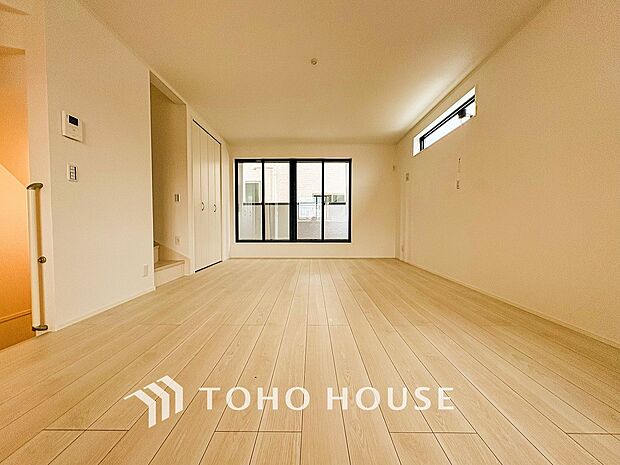 開放感あるリビングダイニング。ご家族とのんびりしたひと時を過ごせますね。