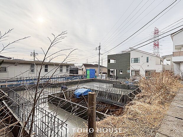 開放的で気持ちの良い眺望と青い空を満喫できます。