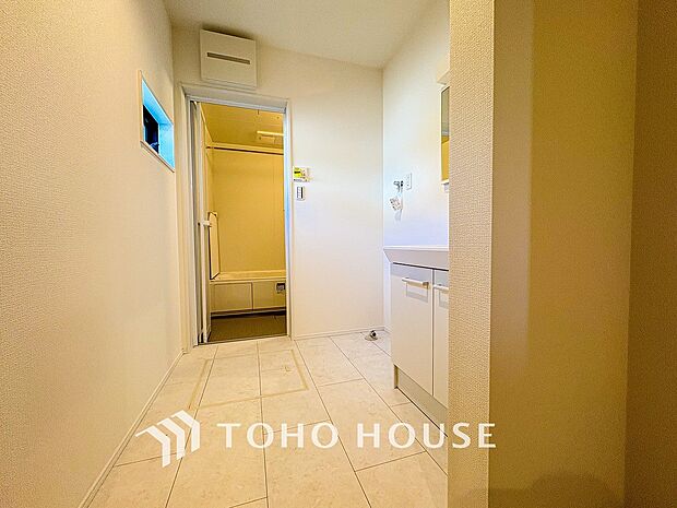 ご家族の1日が始まり、1日の終わりを締めくくる洗面空間。