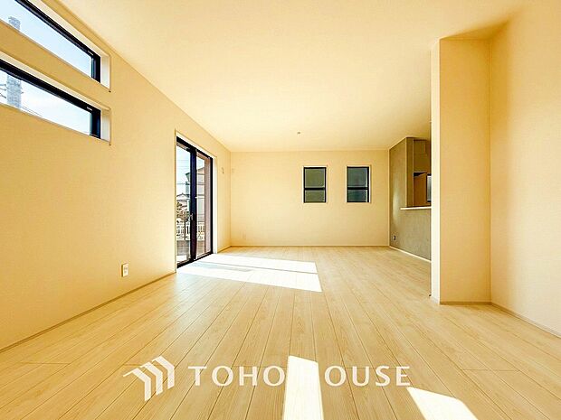 空気感という居心地の良いBGMは、暮らしのステージを彩り、心のやすらぎと満足感を与えてくれます。