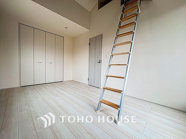 収納スペースもあり、生活しやすい居住スペースです。