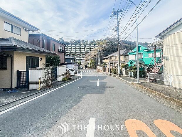風を感じ青い空から太陽の恵みを感じる温もり溢れる佇まい。