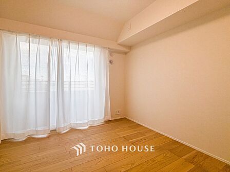 家族一人ひとりの大切なプライベート空間。感性で個性的に飾って頂けるようシンプルに仕上げてあります。