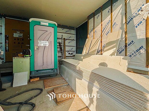 敷地内に駐車スペースがあると、日々の暮らしをスムーズに運ぶ事が出来ます。