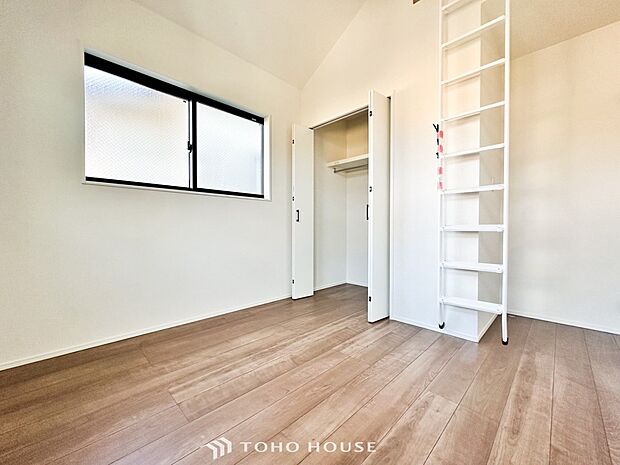 収納スペースもあり、生活しやすい居住スペースです。