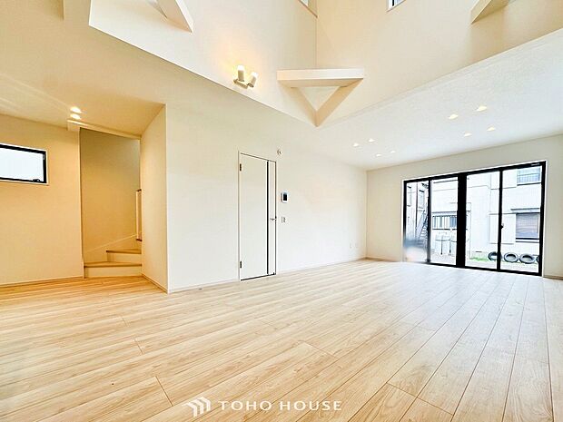 ご家族やお客様との時間など、多くの時を刻む空間。何気なく過ぎる時でさえも上質なひと時に。