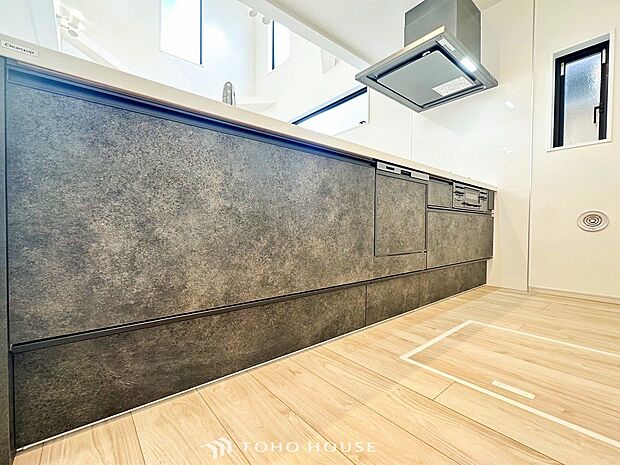 お手入れのしやすさ、作業動線のよさにこだわったキッチンです。