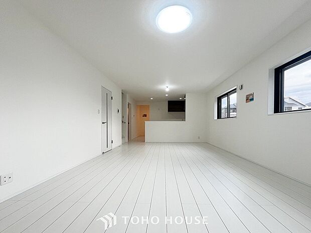 空気感という居心地の良いＢＧＭは、暮らしのステージを彩り、心のやすらぎと満足感を与えてくれます。