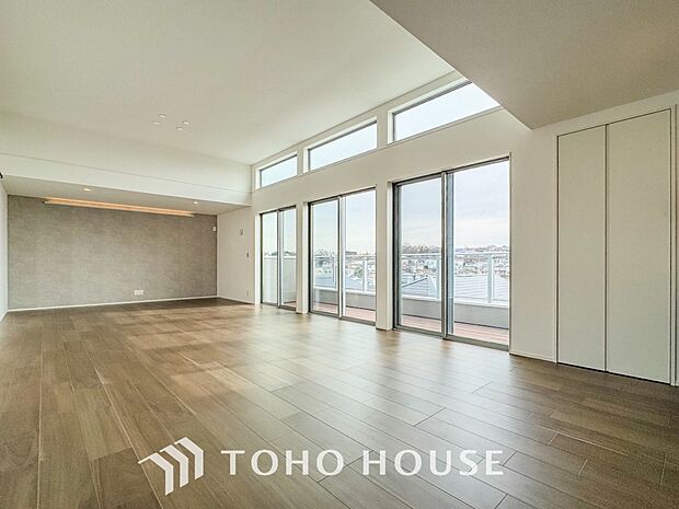 ご家族やお客様との時間など、多くの時を刻む空間。何気なく過ぎる時でさえも上質なひと時に。