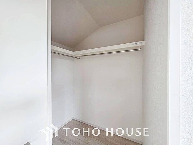 ウォークインクロゼットのある住まいで収納上手な生活。