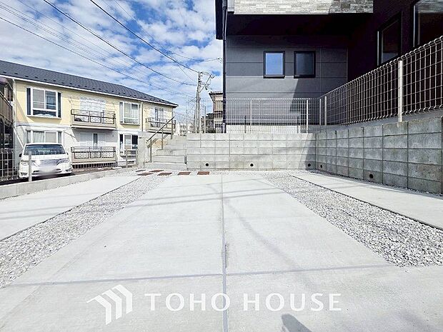 敷地内に駐車スペースがあると、日々の暮らしのをスムーズに運ぶ事が出来ます。