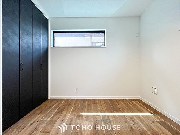 1日の疲れを癒し、心地よく寛げるようゆったりとした広さを確保しています。