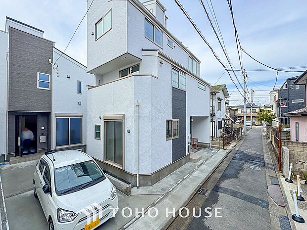 閑静な住宅街の一角、ひと時のくつろぎが生まれ、ゆっくりと愛着が育まれていきます。