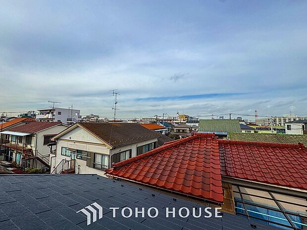 開放的で気持ちの良い眺望と青い空を満喫できます。