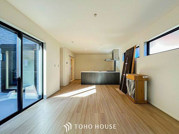 ここにはみんなが集い、食事と楽しい会話が始まるスペース。