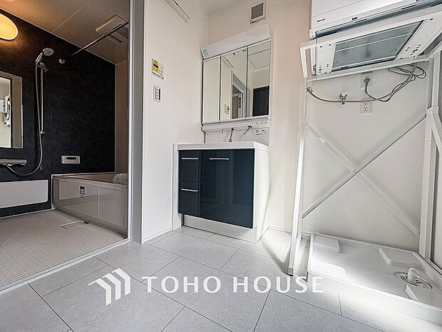 ご家族の1日が始まり、1日の終わりを締めくくる洗面空間。