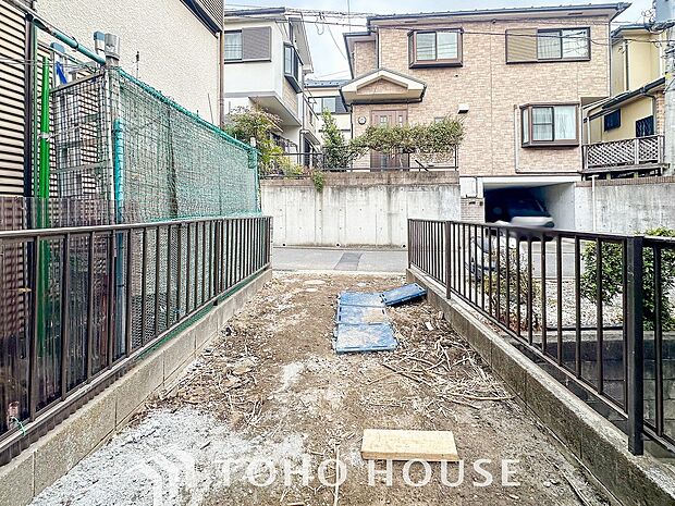 カースペースもゆとりある空間を保っています。