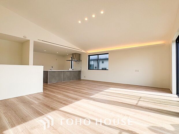 ご家族やお客様との時間など、多くの時を刻む空間。何気なく過ぎる時でさえも上質なひと時に。