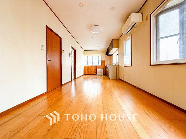 落ち着いた雰囲気に包まれた伸びやかな空間で、ゆったりと家族団らんの時間を過ごせます。
