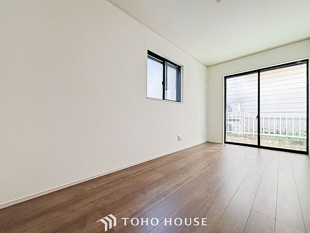 環境の良い場所にセンス良く暮らしたい、こだわりの室内には至福のシーンが繰り広げられます。