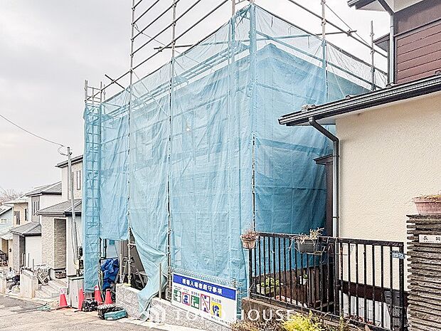 時間のゆとりと空間、爽やかな陽光がもたらす光と風を贅沢なまでに感じる暮らしが始まります。