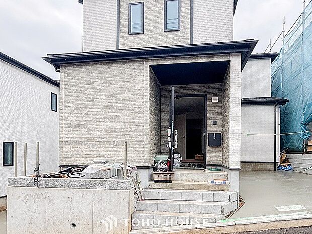 閑静な住宅地で小さなお子様がいるご家族にも安心な住環境が魅力です。