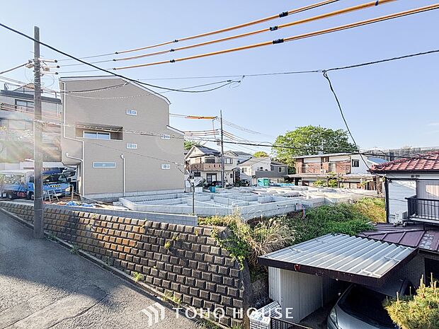 開放的で気持ちの良い眺望と青い空を満喫できます。