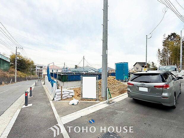 閑静な住宅街の陽当りに恵まれた土地で寛ぎに満ちた生活を。