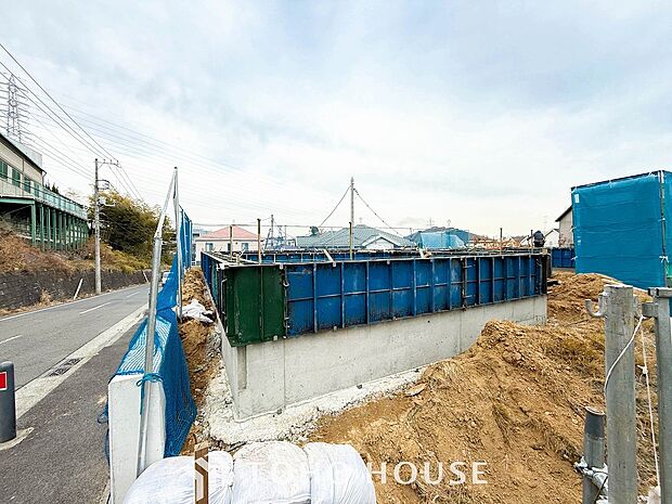 閑静な住宅地で小さなお子様がいるご家族にも安心な住環境が魅力です。