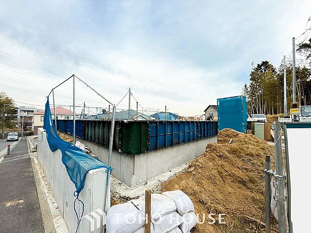 現地土地写真『快適』は「家」と「街」と「環境」が調和した時に訪れるだと改めて感じさせてくれます。