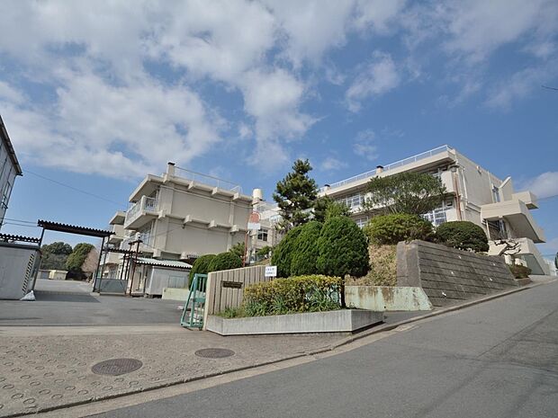 横浜市立岡津中学校