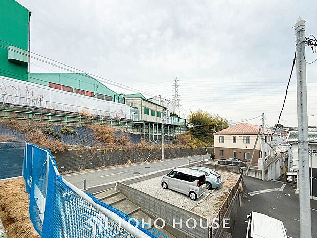 開放的で気持ちの良い眺望と青い空を満喫できます。