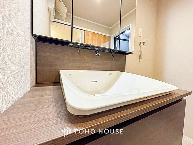 洗面台・洗面所ご家族の1日が始まり、1日の終わりを締めくくる洗面空間。