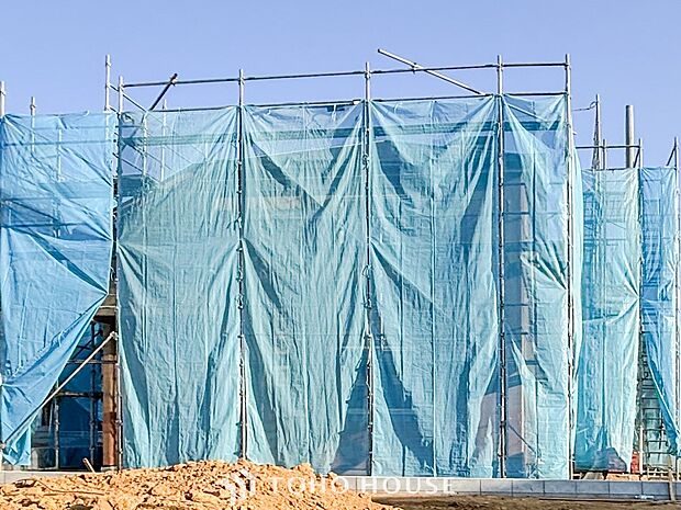 閑静な住宅街の陽当りに恵まれた土地で寛ぎに満ちた生活を。