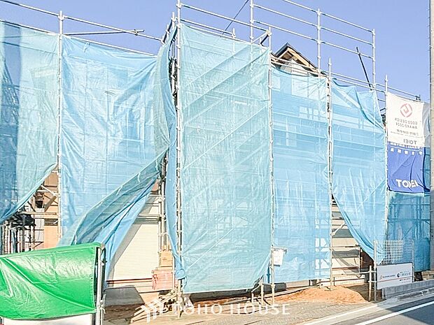 敷地内に駐車スペースがあると、日々の暮らしをスムーズに運ぶ事が出来ます。