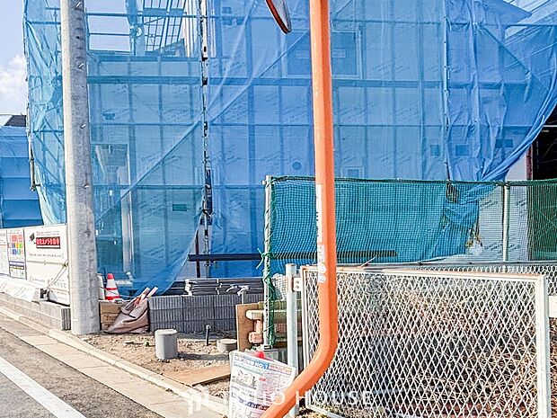 敷地内に駐車スペースがあると、日々の暮らしをスムーズに運ぶ事が出来ます。