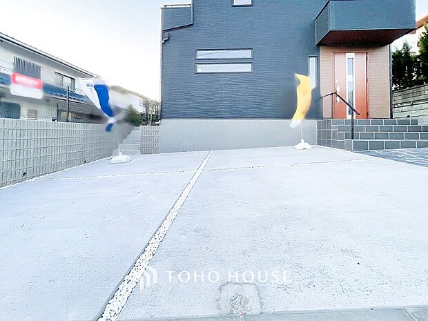 カースペースもゆとりある空間を保っています。