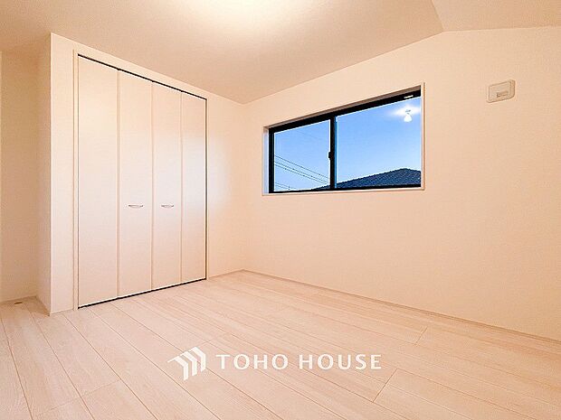 収納スペースもあり、生活しやすい居住スペースです。