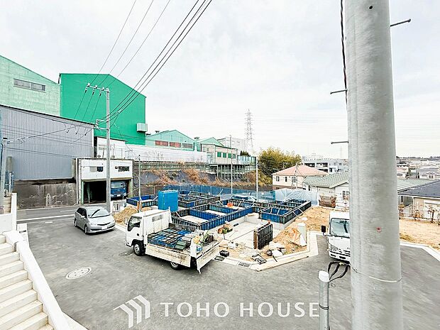 表現された空間は豊かな光と風を纏い、暮らしの時間を豊かにしてくれます。