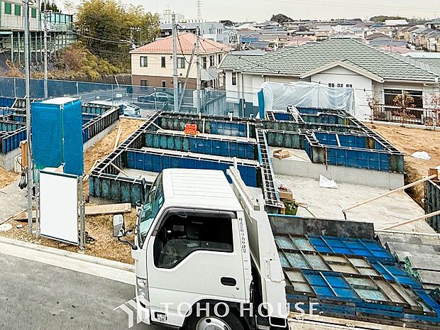 閑静な住宅街の陽当りに恵まれた土地で寛ぎに満ちた生活を。