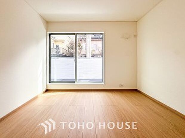 1日の疲れを癒し、心地よく寛げるようゆったりとした広さを確保しています。