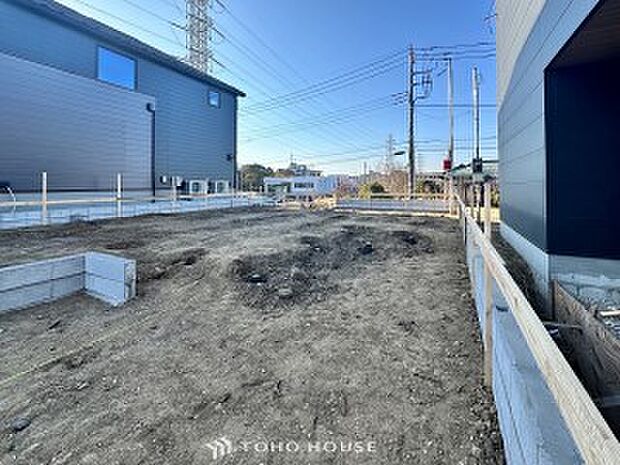 閑静な住宅街の陽当りに恵まれた土地で寛ぎに満ちた生活を。