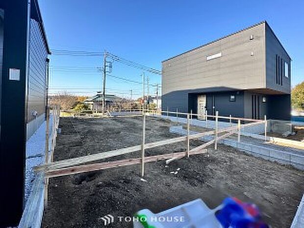 現地土地写真『快適』は「家」と「街」と「環境」が調和した時に訪れるだと改めて感じさせてくれます。