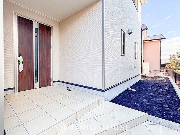 表現された空間は豊かな光と風を纏い、暮らしの時間を豊かにしてくれます。